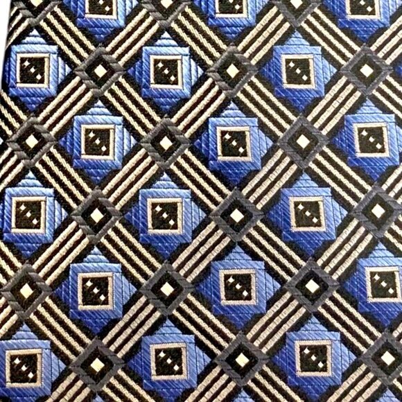 PRONTO UOMO- EUC - XL 65” - 100% silk Tie - Blue & Silver Squared - Picture 5 of 5